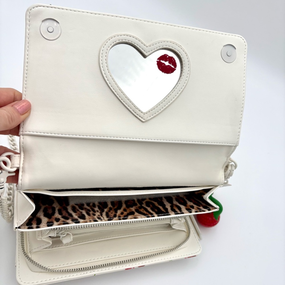 🍒 Betsey Johnson Cherry On Top Wallet-on-Chain Crossbody • Cream • NWT - Picture 5 of 12